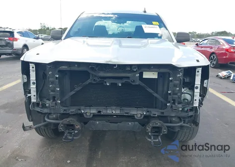 2018 Chevrolet Silverado 1500 Custom z USA, uszkodzony, nr VIN 1GCRCPEC9JZ355854